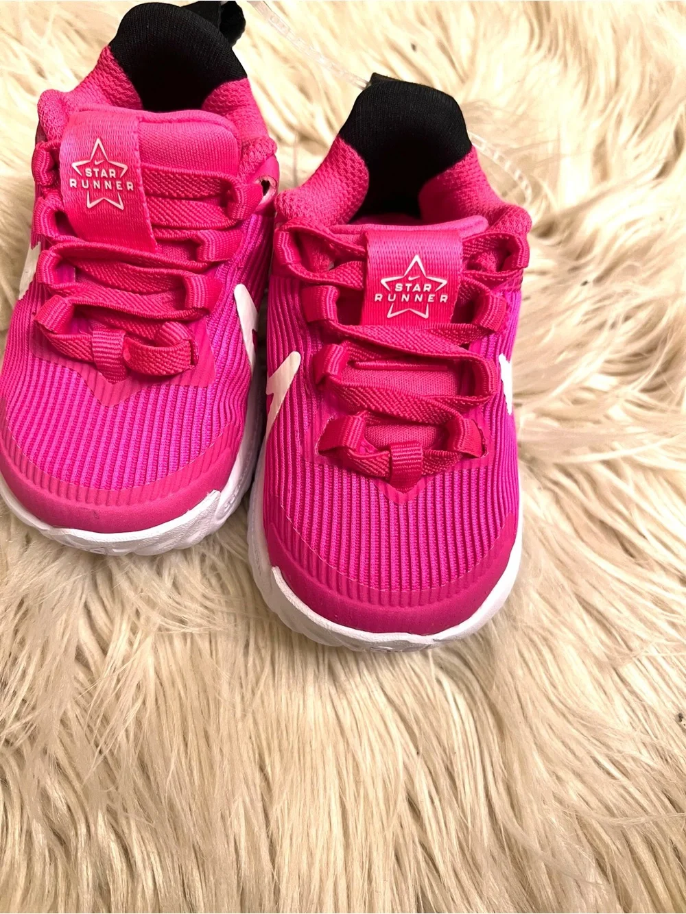 Nike Kids' Star Runner Hot Pink Sneakers